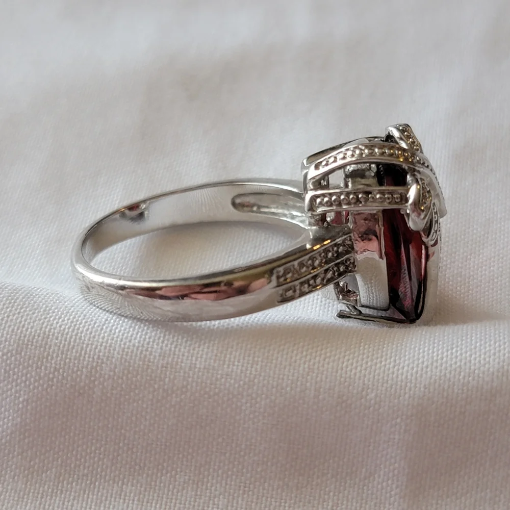 Gift Bow Garnet Simulated Gemstone Present Ring Silver Tone Christmas Holiday